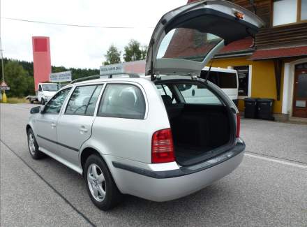 Škoda - Octavia