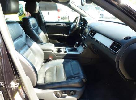 Volkswagen - Touareg