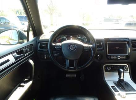 Volkswagen - Touareg