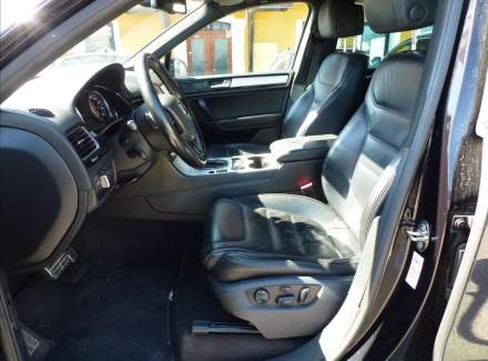 Volkswagen - Touareg