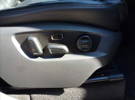 Volkswagen - Touareg