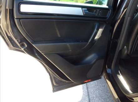 Volkswagen - Touareg