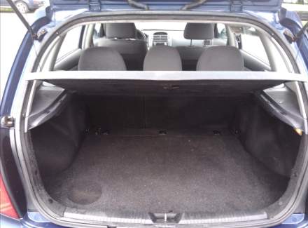 Kia - Cerato (Forte)