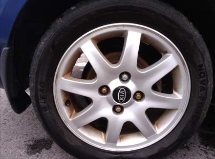 Kia - Cerato (Forte)