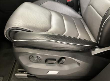 Volkswagen - Touareg