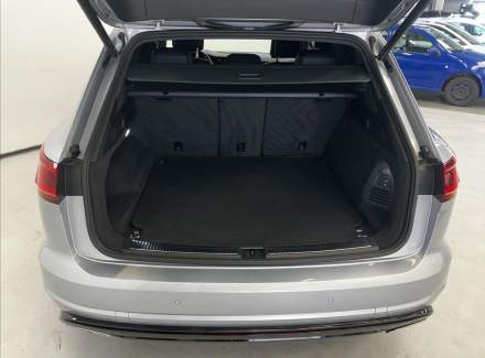 Volkswagen - Touareg