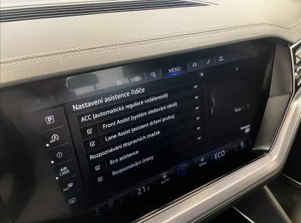 Volkswagen - Touareg