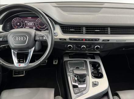 Audi - Q7