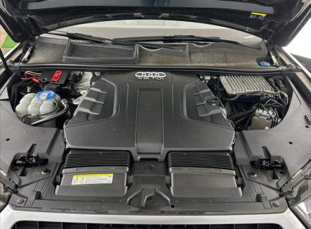 Audi - Q7