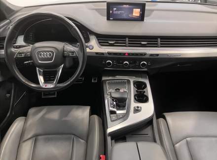 Audi - Q7