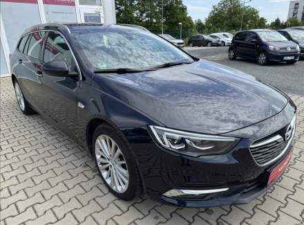 Opel - Insignia