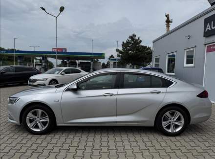 Opel - Insignia