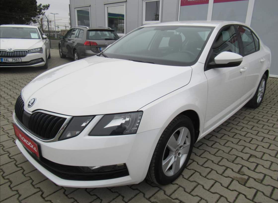 Škoda - Octavia