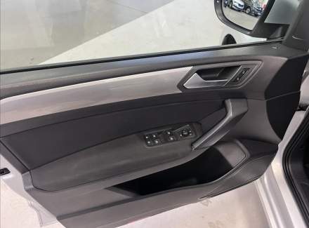 Volkswagen - Touran
