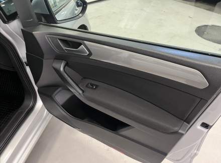 Volkswagen - Touran