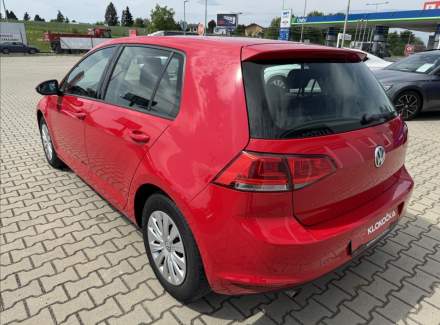 Volkswagen - Golf