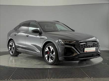 Audi - Q8 e-tron