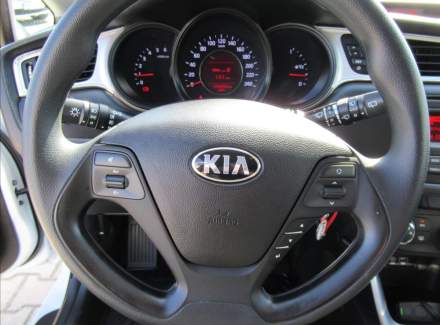 Kia - Cee'd