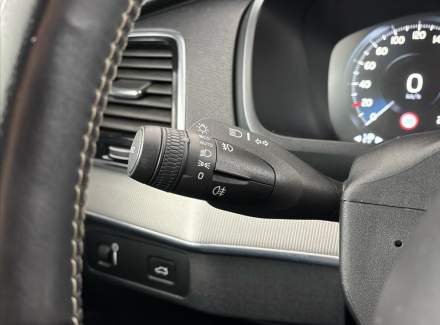 Volvo - XC90