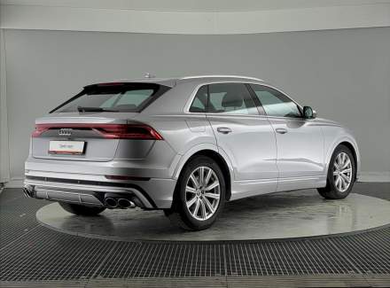 Audi - SQ8