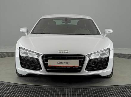 Audi - R8