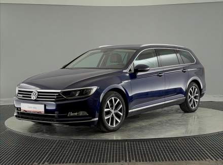 Volkswagen - Passat
