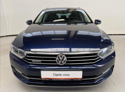 Volkswagen - Passat