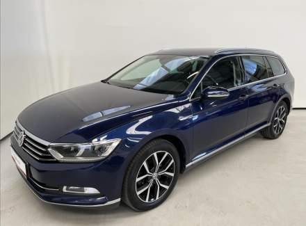 Volkswagen - Passat
