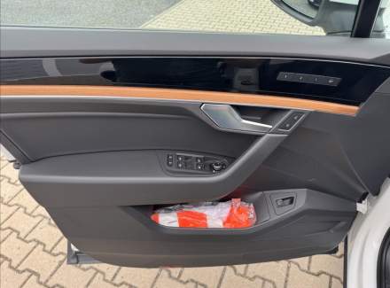 Volkswagen - Touareg