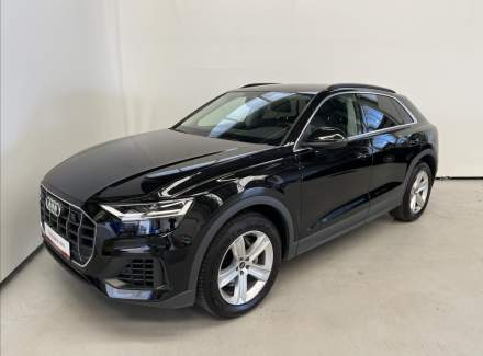 Audi - Q8
