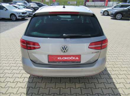 Volkswagen - Passat