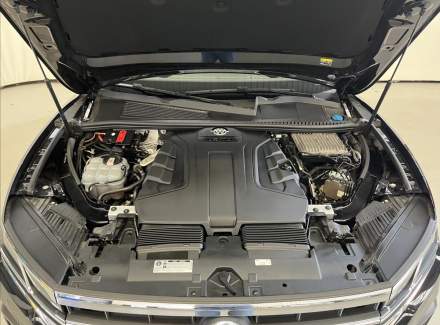 Volkswagen - Touareg