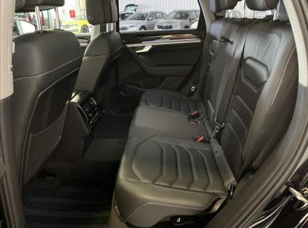 Volkswagen - Touareg