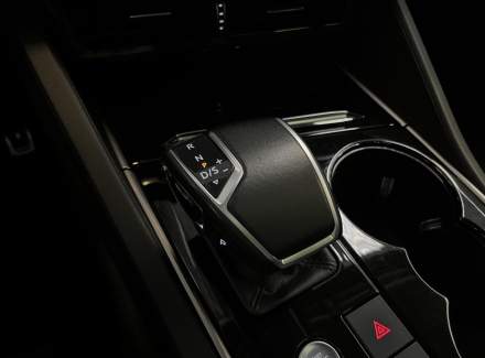 Volkswagen - Touareg