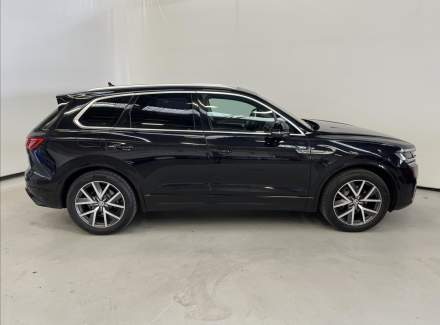 Volkswagen - Touareg