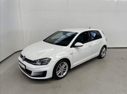 Volkswagen - Golf
