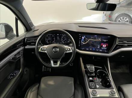 Volkswagen - Touareg