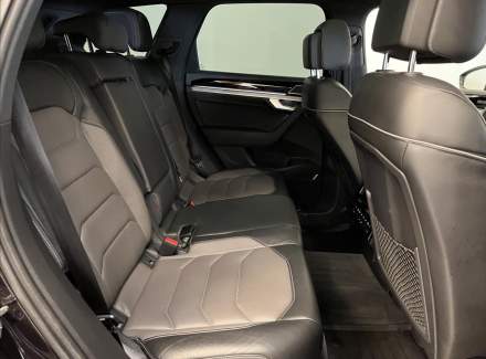 Volkswagen - Touareg