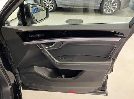 Volkswagen - Touareg