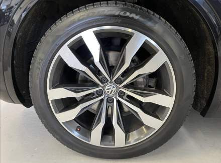 Volkswagen - Touareg