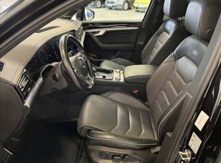 Volkswagen - Touareg