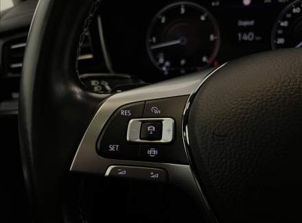 Volkswagen - Touareg