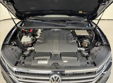 Volkswagen - Touareg
