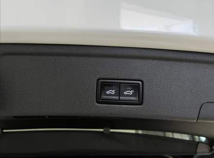 Volkswagen - Touareg