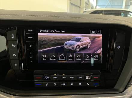 Volkswagen - Touareg