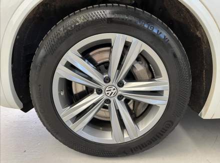 Volkswagen - Touareg