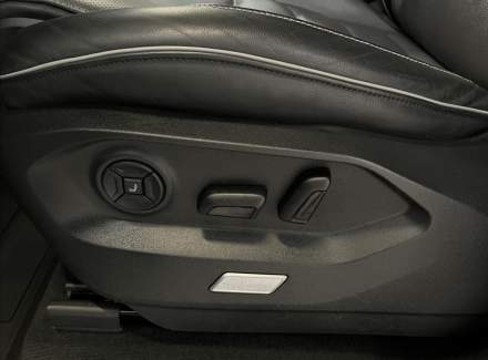 Volkswagen - Touareg