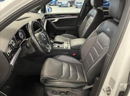 Volkswagen - Touareg