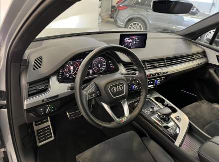 Audi - Q7
