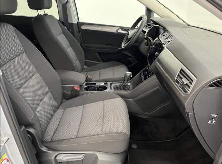 Volkswagen - Touran